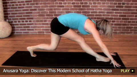 Anusara Yoga: Discover This Modern School of Hatha Yoga