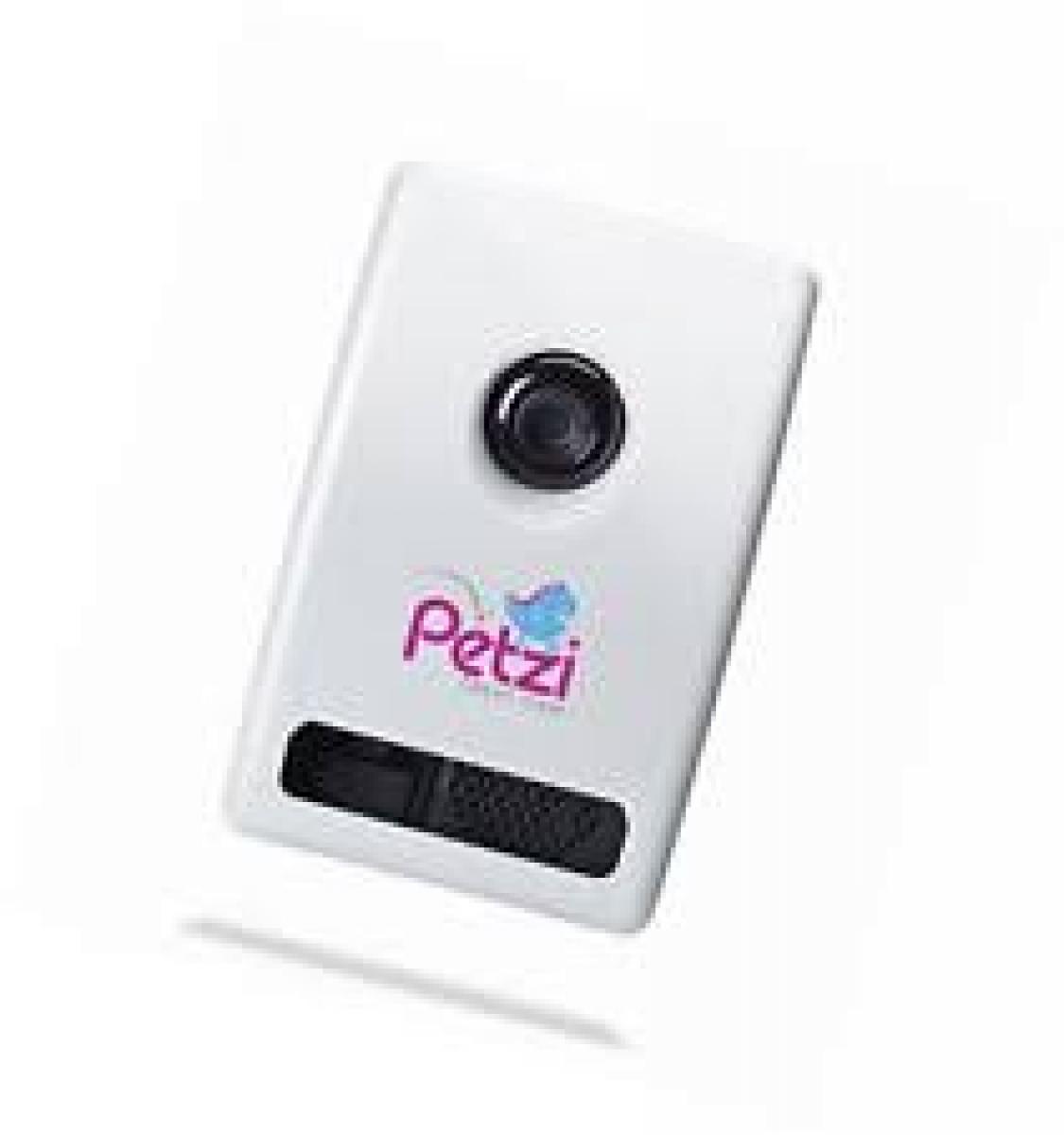 Petzi Treat Cam