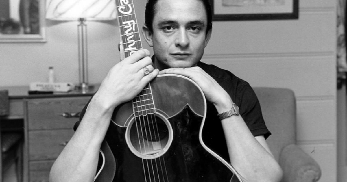 How old was johnny cash discount when he started his career